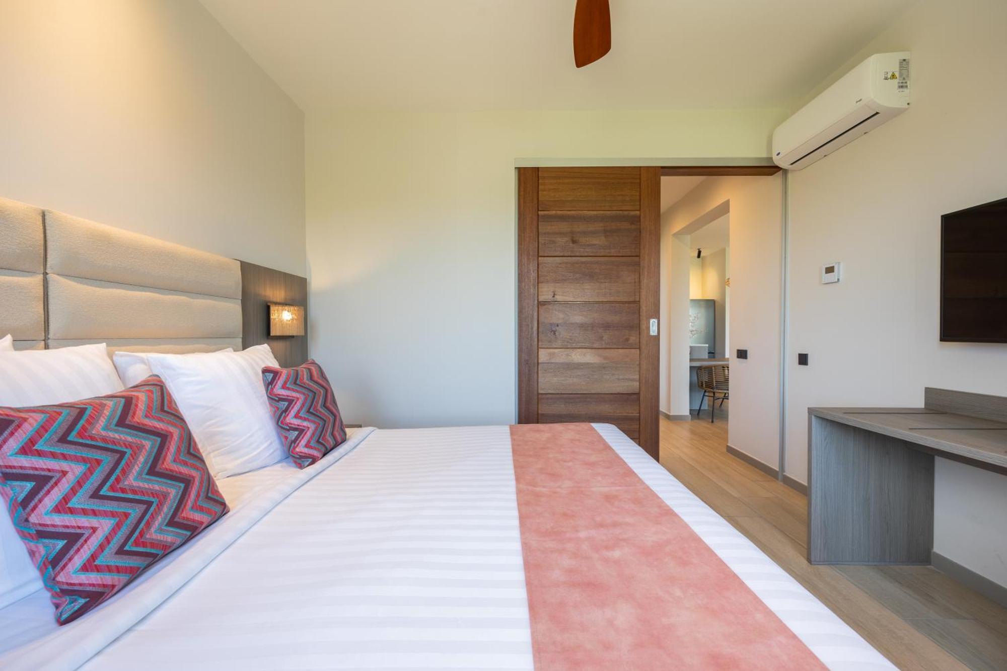 Dolphin Suites & Wellness Curacao Willemstad Exterior foto