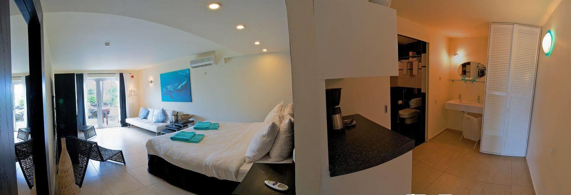 Dolphin Suites & Wellness Curacao Willemstad Habitación foto